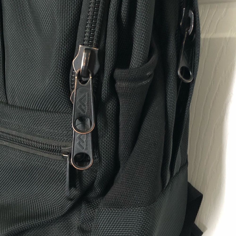BRENTHAVEN Men’s Heavy Duty Black Backpack - Picture 3 of 7